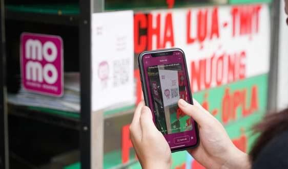 Chương trình ưu đãi lớn MoMo dành cho tiểu thương, hộ kinh doanh và người dùng khi thanh toán, chuyển trả bằng mã QR