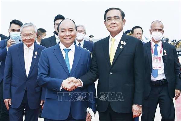 Thủ tướng Thái Lan Prayut Chan-o-cha và Chủ tịch nước Nguyễn Xuân Phúc. Ảnh: TTXVN