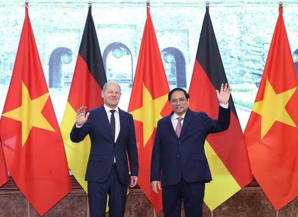 Thủ tướng Phạm Minh Chính và Thủ tướng Olaf Scholz. (Ảnh: VGP)