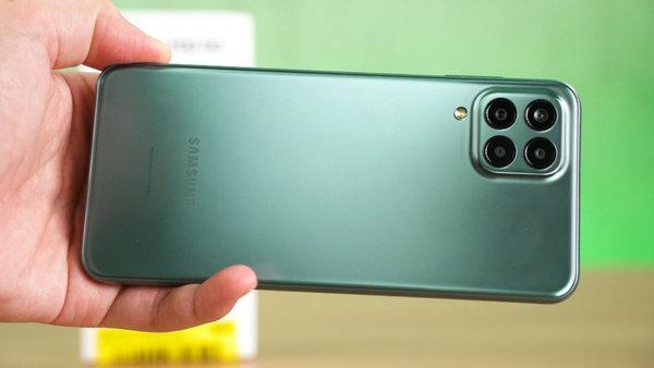“Siêu phẩm tầm trung” Samsung Galaxy M33 5G giá cực “êm ví” đầu tháng 11/2022