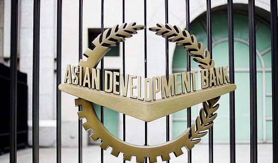 ADB cam kết 22,8 tỷ USD để tăng cường ứng phó đại dịch, thúc đẩy phục hồi xanh