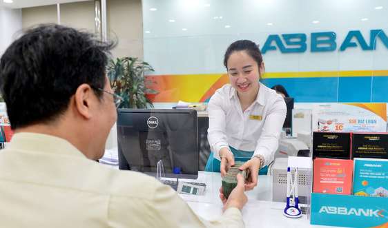 ABBank thông tin về giao dịch mua/bán ngoại tệ tiền mặt đối với các khách hàng cá nhân