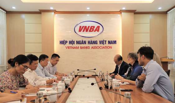 VNBA và IFC bàn hợp tác triển khai và thúc đẩy tín dụng cho công trình xanh tại Việt Nam