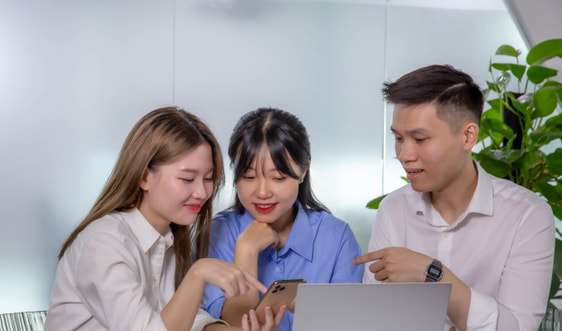 Eximbank hợp tác với VNPAY ra mắt ngân hàng số hợp kênh