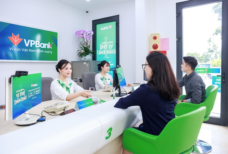 Ngân hàng TMCP Việt Nam Thịnh Vượng tung “cơn mưa quà tặng” trị giá gần 3 tỷ đồng