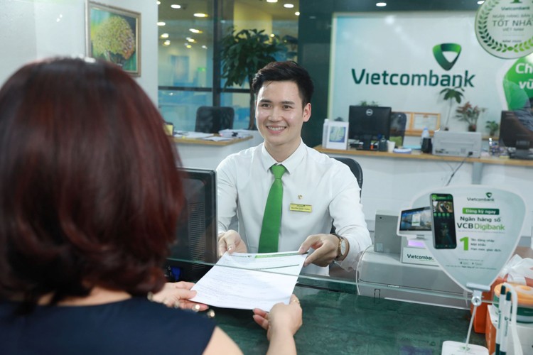 Ngân hàng Vietcombank lần thứ 10 lọt vào “Danh sách 50 công ty niêm yết tốt nhất năm 2022”
