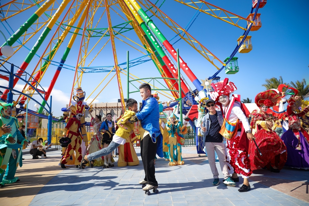 Công viên giải trí Circus Land tại NovaWorld Phan Thiet phù hợp với mọi lứa tuổi với đa dạng các trò chơi từ nhẹ nhàng đến mạo hiểm, cảm giác mạnh.