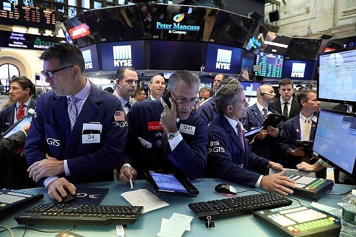 Chứng khoán Mỹ tăng phiên thứ hai liên tiếp, Dow Jones tiến hơn 300 điểm