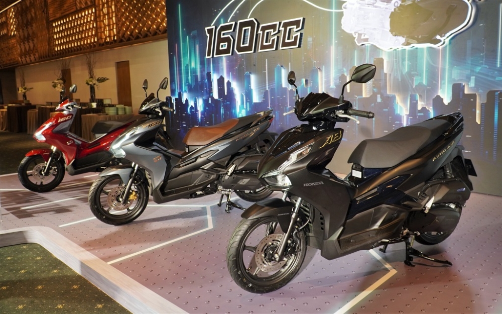 Honda Air Blade giảm về sát giá niêm yết: 