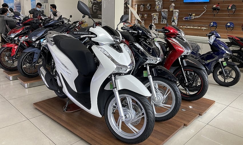 Giá xe máy Honda SH 2023 mới nhất giữa tháng 12023 Tăng giá dịp cận