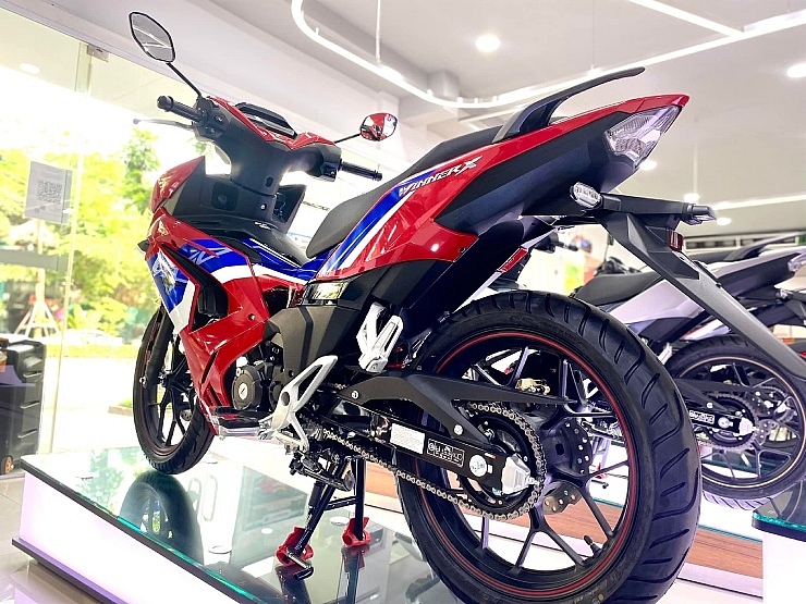 Chào mừng Quốc khánh 2/9, xe máy Honda Winner X 2022 xả hàng với khuyến mãi khủng
