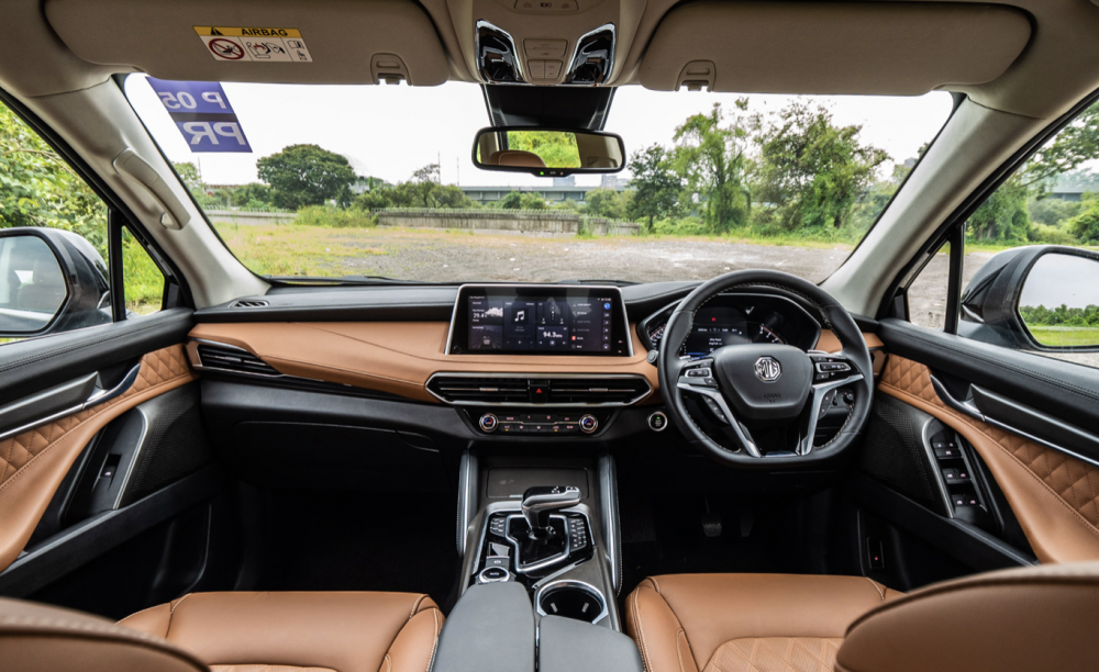 Lộ diện mẫu SUV “trên cơ” Toyota Fortuner: Giá hấp dẫn, sức mạnh dẫn đầu phân khúc