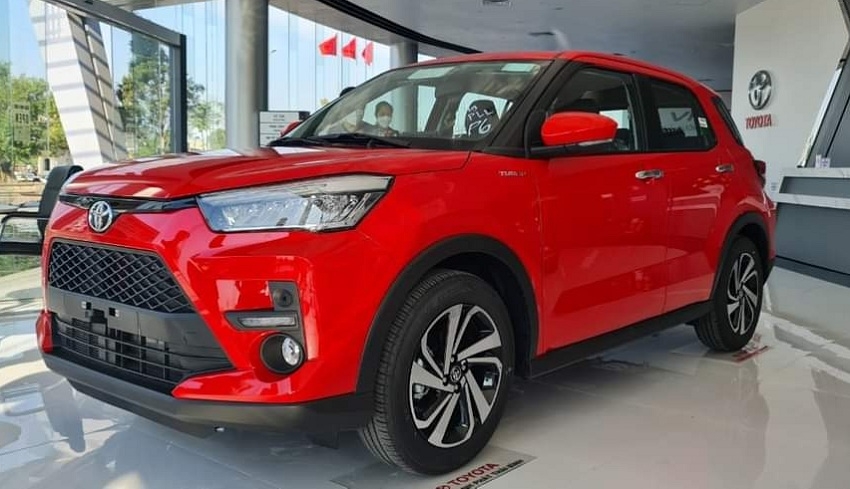 Bảng giá ô tô Toyota Raize mới nhất tháng 9/2022: Quyết “vùi dập” Kia Sonet