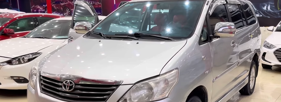 Toyota Innova 2012 có giá 290 triệu đồng