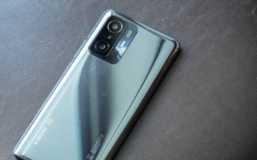 “Voi chiến” Xiaomi tham vọng đối đầu với “ông lớn” Samsung: Có camera 200 MP, Snapdragon 8+ Gen 1