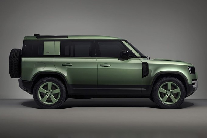 Land Rover tung phiên bản mẫu xe kỷ niệm 75 năm thành lập với màu sơn độc quyền