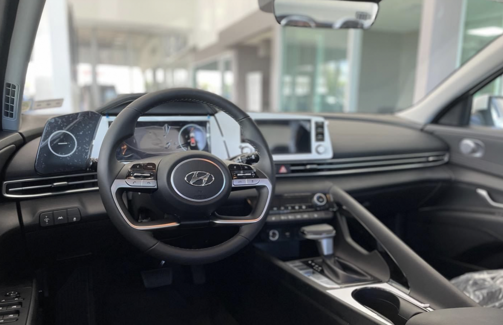 Hyundai Elantra 2023 đã cận kề ngày “xuống phố”: Giá cực rẻ, “kèo cực căng” cho Kia K3