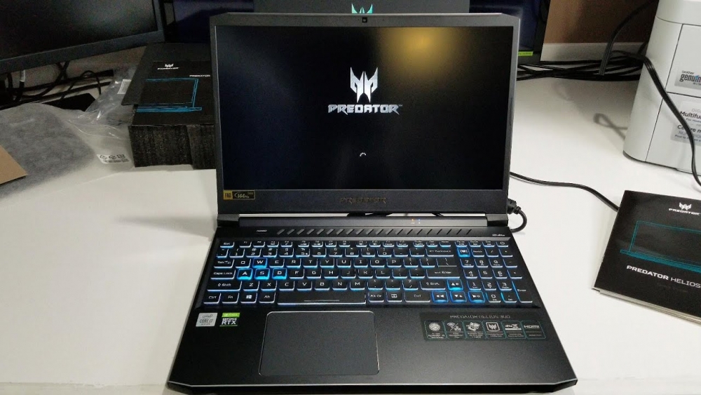 “Siêu laptop” Acer Predator Helios chiến game cực phê, giá bán quá 