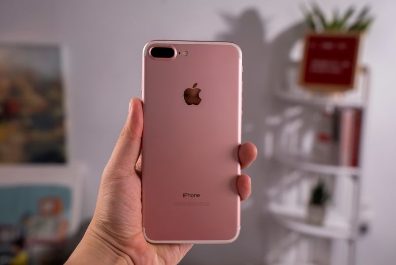 Hình ảnh iPhone 7 Plus màu grey duy nhất xuất hiện tại Việt Nam | Báo Dân  trí