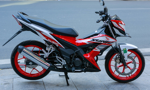 Giá xe máy côn tay Honda mới nhất đầu tháng 11/2022: 