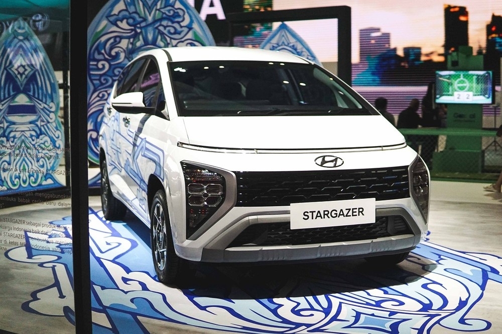 Xe ô tô Hyundai Stargazer 